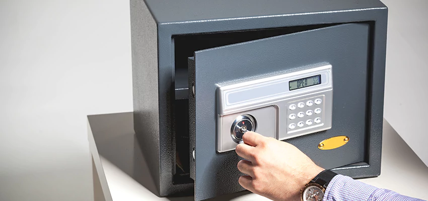 Jewelry Safe Unlocking Service in East Palo Alto, California